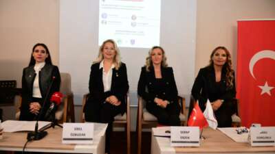 Cumhuriyetin Eğitimci İlk Kadın Milletvekilleri Osmangazi’de Konuşuldu