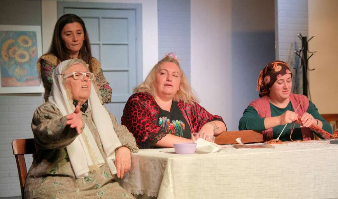 İnegöl Belediyesi Şehir Tiyatrosu’nun