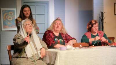 İnegöl’de Kadın Sığınağı Gala gösterimiyle sahneyle buluştu