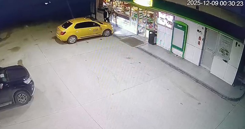 Gasbedilen taksinin yeni görüntüleri ortaya çıktı Bursa’da gasbedilen taksinin kaçırılma