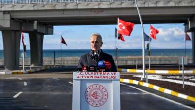 Ulaştırma ve Altyapı Bakanı Abdulkadir