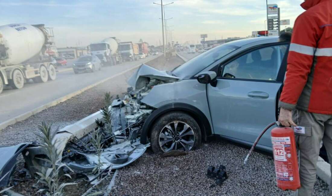Bursa-Çanakkale istikametinde aydınlatma direğine