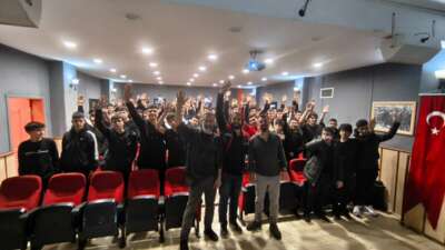 İsrafı kapat, faydayı Aç: Gençlere elektronik atık eğitimi