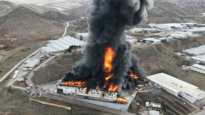 Kırıkkale’de Kimya fabrikasında korkutan yangın!