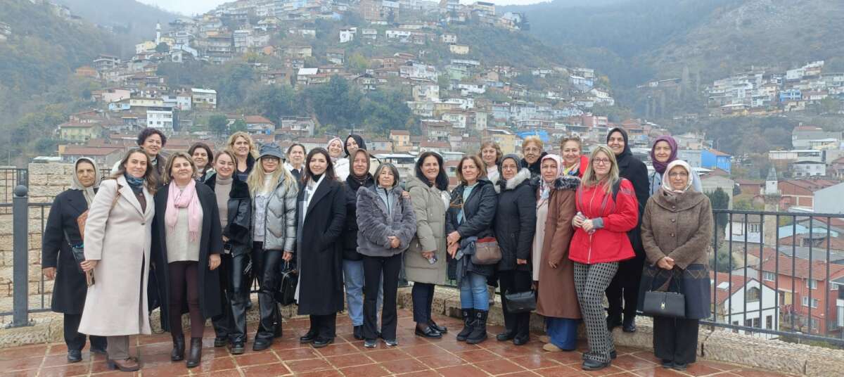 Osmangazili Kadınlar Kültür Turlarıyla Moral Depoluyor