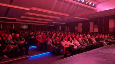 Bursa Devlet Tiyatrosu tarafından sahnelenen