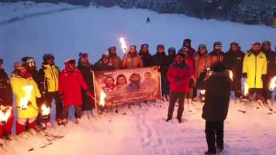 Kars'ın Sarıkamış ilçesinde genç kayakçılar, Bursa'da