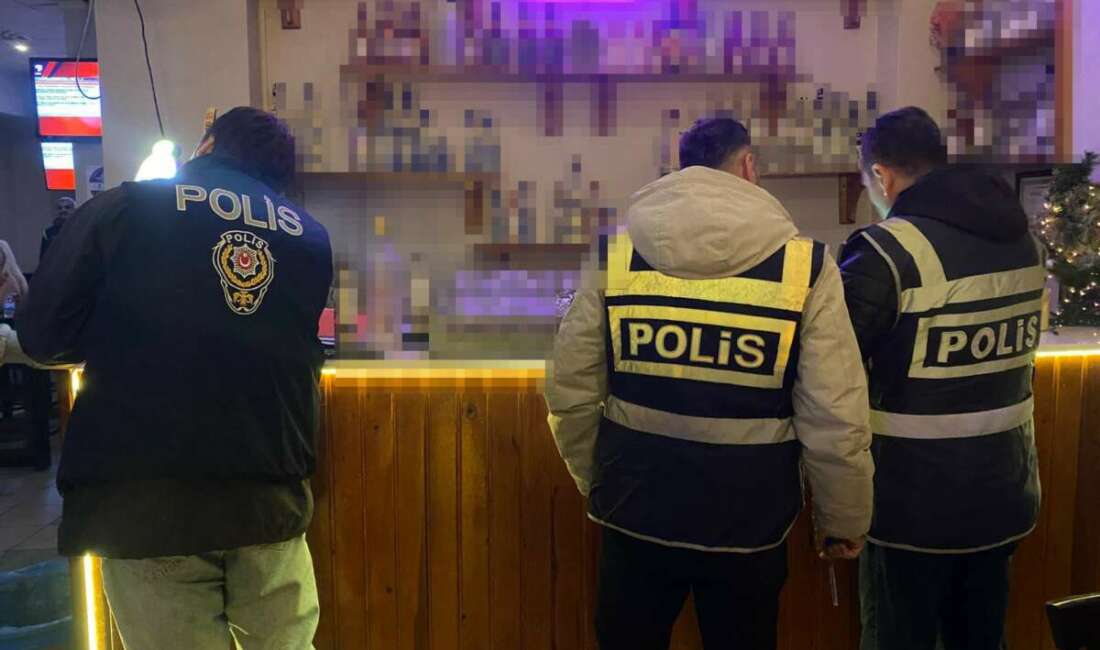 Yılbaşı öncesi, Bursa polisinden eş zamanlı sahte alkol denetimi Bursa İl Emniyet Müdürlüğü, yılbaşına