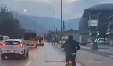 Bursa’da trafikte tehlikeli anlar