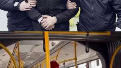 Bursa'da belediye otobüsünde tartıştığı genci