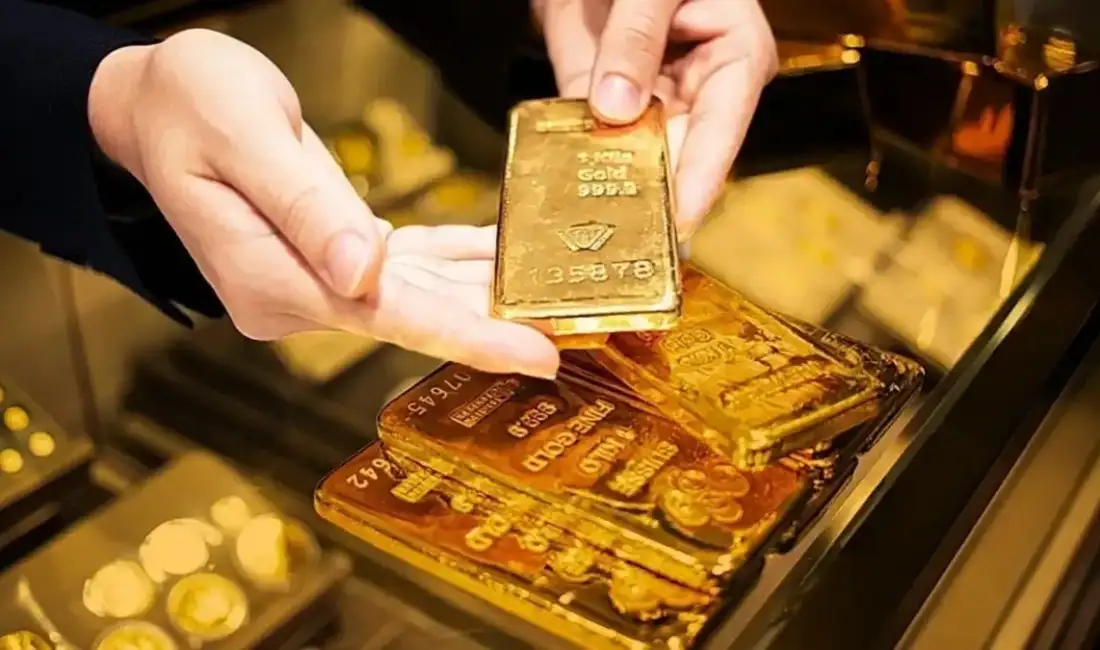 Altın fiyatlarında yeni rekor! Tüm zamanların zirvesi görüldü Son dakika gelişmeleriyle birlikte