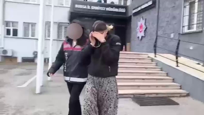 Bursa’da farklı adreslere girerek