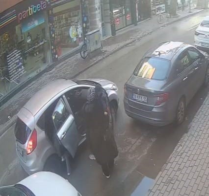 Bursa'nın İnegöl ilçesinde otomobile