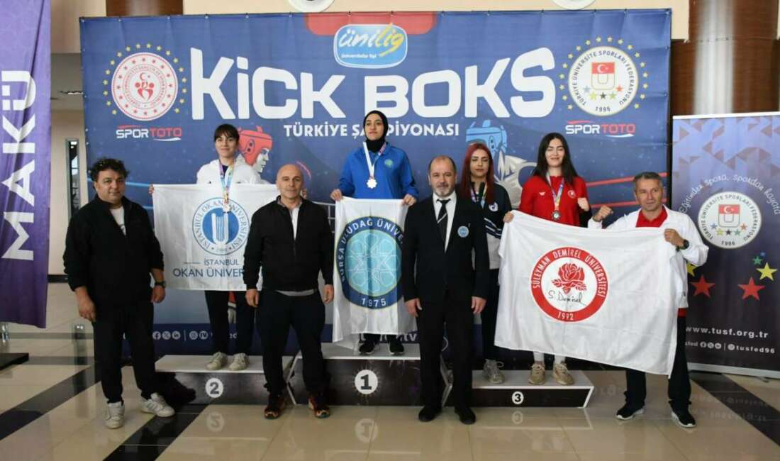 BUÜ’lü kick boksçulardan madalya başarısı