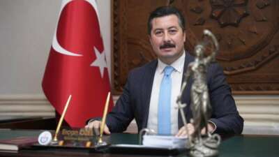 Yenişehir Belediye Başkanı Ercan Özel,