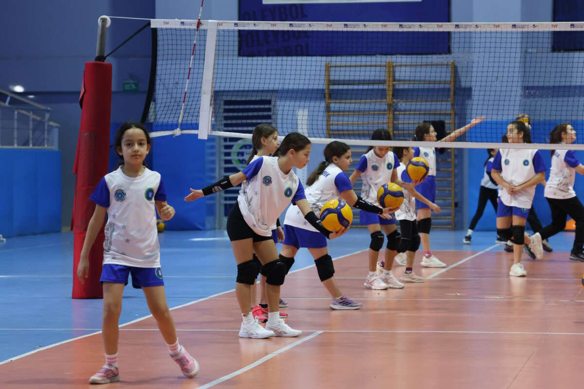 Bursa Büyükşehir Kış Okullarında sertifika heyecanı