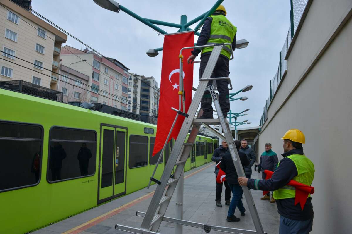 Bursa Türk Bayraklarıyla donatıldı