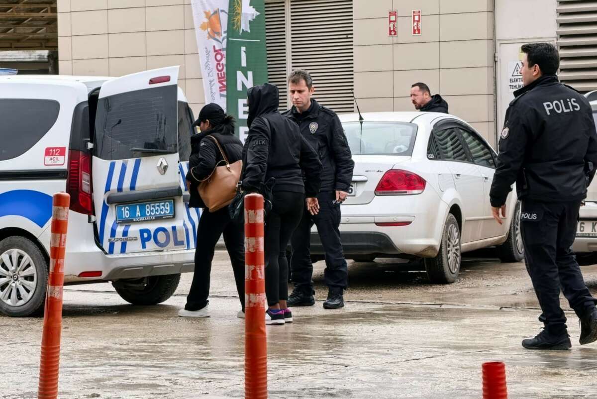 Bursa’da kaçak masaj baskını: 3 kişi yakalandı