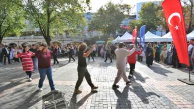 Bursa Büyükşehir Belediyesi tarafından kadınların
