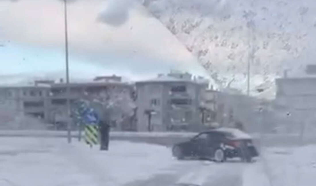 Bursa'da etkili olan kar