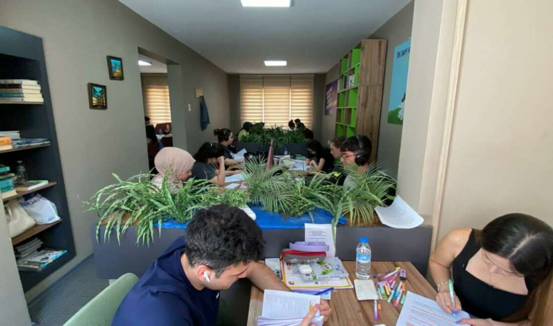 Bursa’daki üniversitelilere final haftasında 7/24 destek Bursa Büyükşehir Belediyesi, final