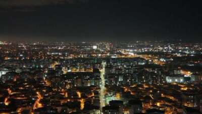 Bursalılar, yeni yılı havai fişeklerle