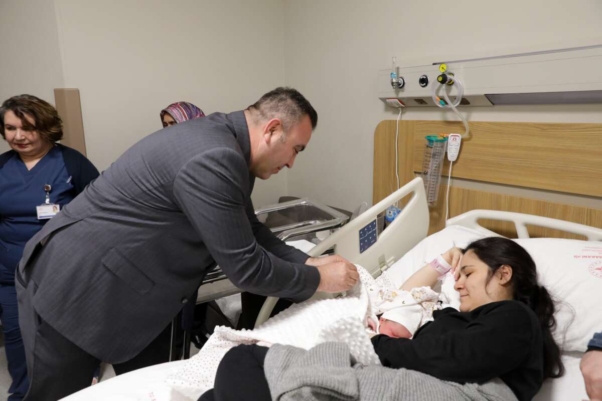 Bursa Büyükşehir’den yılın son ve ilk bebeklerine ziyaret