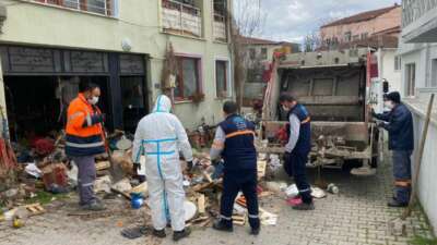 Nilüfer Belediyesi, Görükle Mahallesi’nde çöp