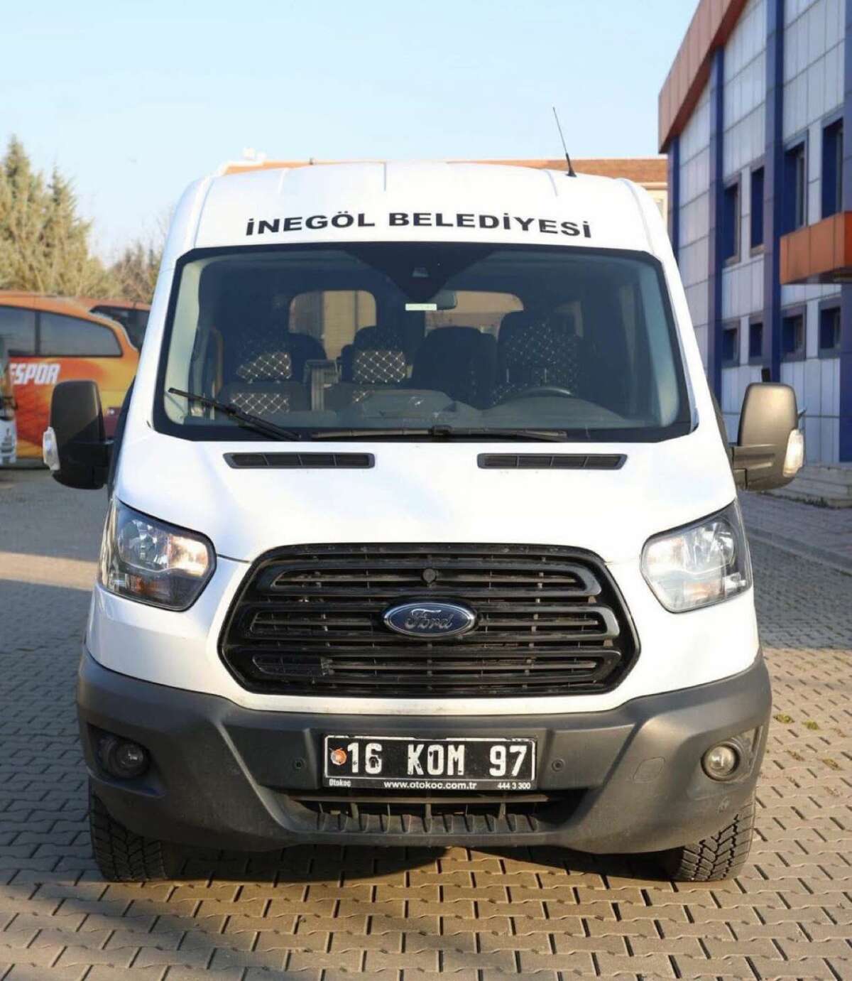 İnegöl Belediyesi ücretsiz hastane servisi başlattı