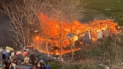 Bursa'nın Karacabey ilçesinde alev alev