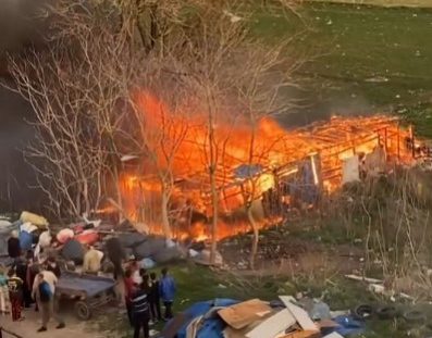 Bursa'nın Karacabey ilçesinde alev