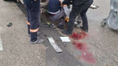 Bursa'da çöp toplayan işçi, çöp