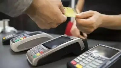 Kredi kartı ve mobil cihazlarla