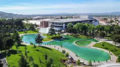 Bursa’da etkisini sürdüren şiddetli rüzgâr