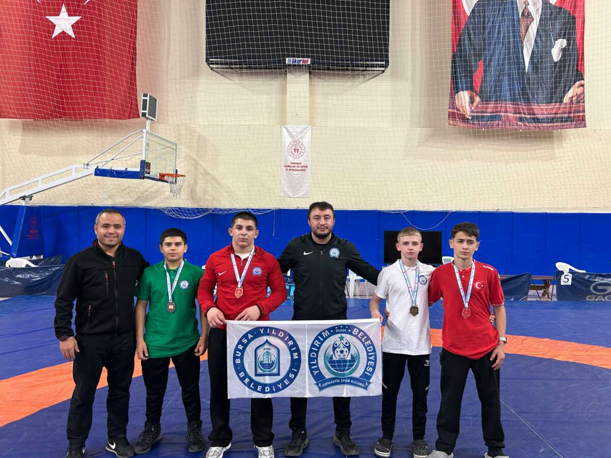 Minderde Yıldırım Rüzgârı: U-17 güreşte 4 madalya gururu