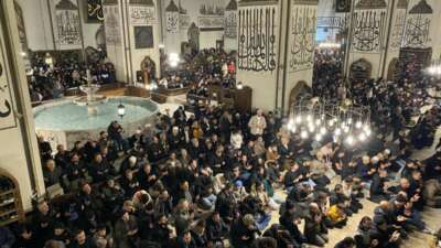 Bursa'da Miraç Kandili dolayısıyla vatandaşlar