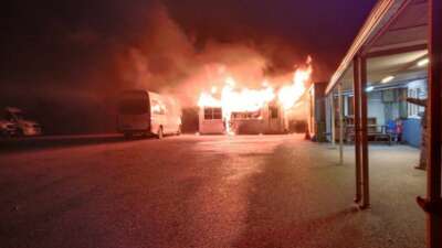 Bursa'nın Mudanya ilçesinde minibüs duraklarında