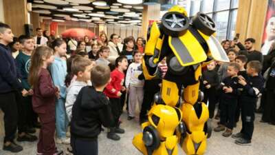 Sömestr tatilinde öğrencileri bilimle buluşturmak