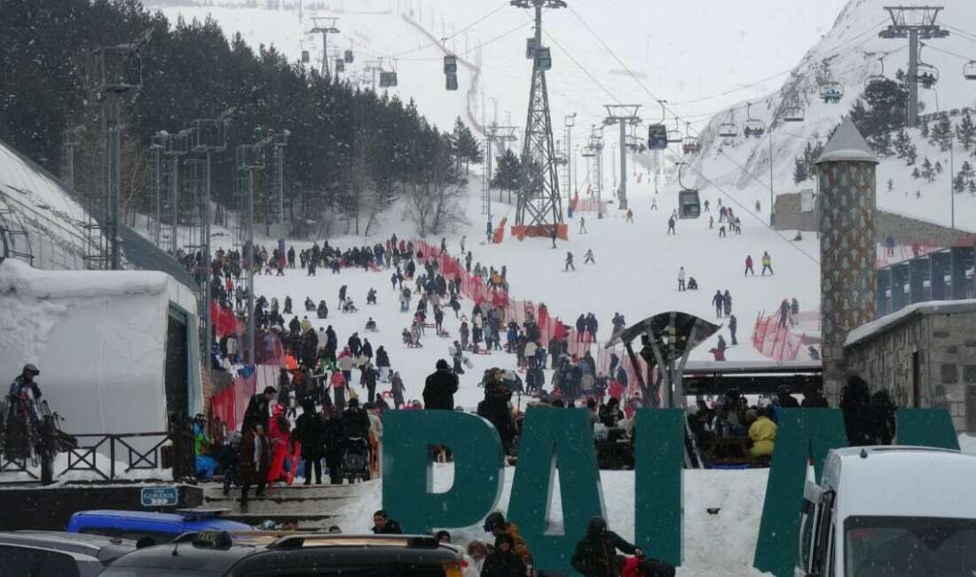 Palandöken’de yarıyıl tatiliyle kayak coşkusu zirve yaptı Erzurum Palandöken Kayak Merkezi’nde