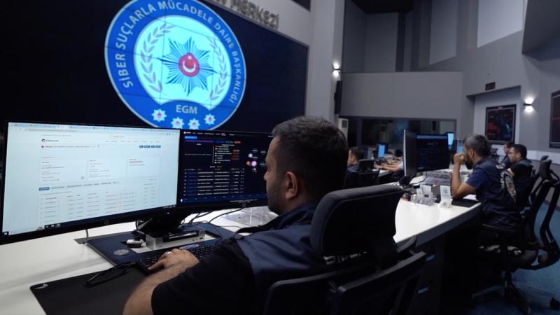 Siber dolandırıcılara büyük darbe: 90 gözaltı İçişleri Bakanı Ali Yerlikaya,