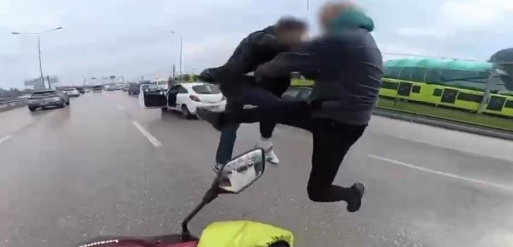 Bursa'da iki sürücü arasında