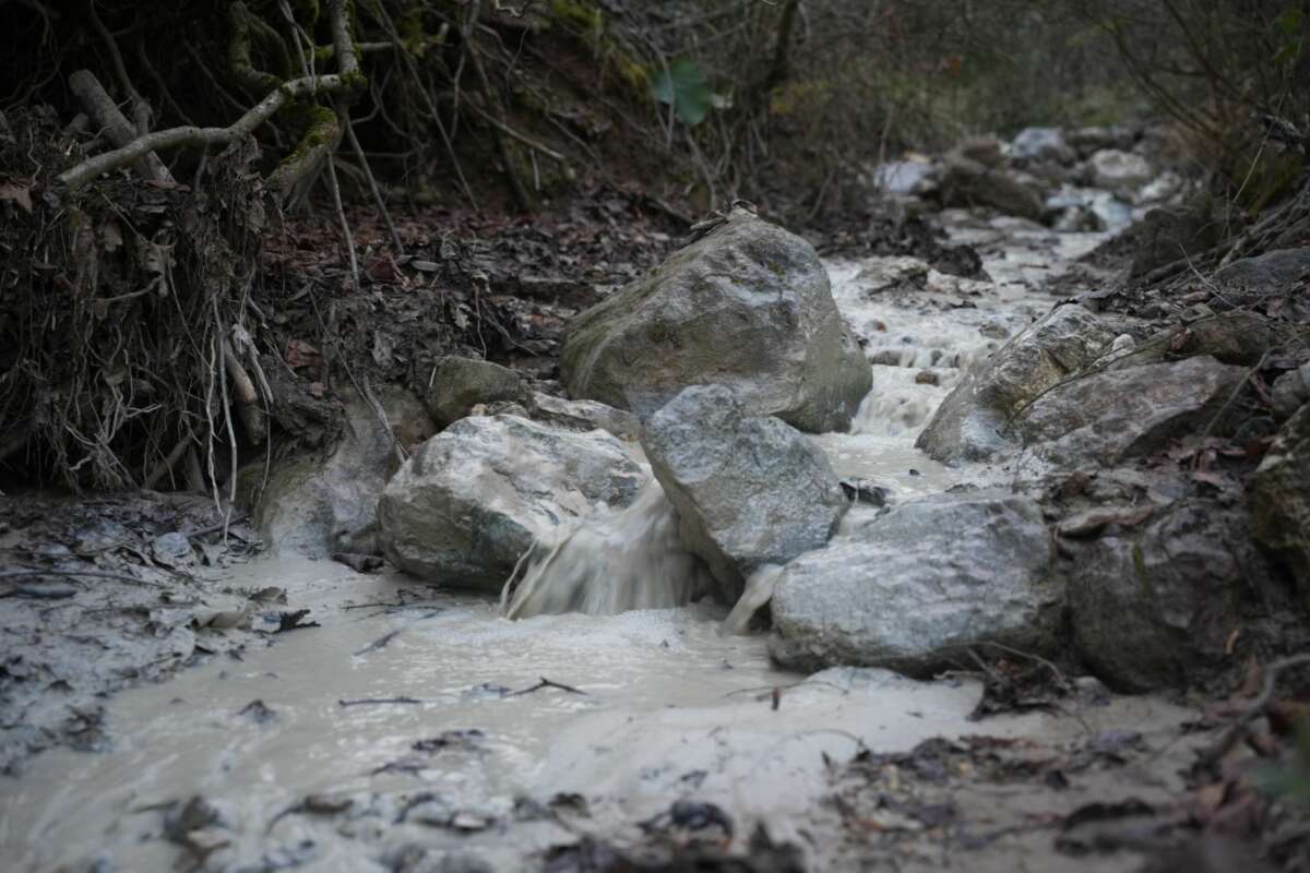 Yenişehir Kirazlıyayla’da binlerce ton kimyasal atık doğaya karıştı
