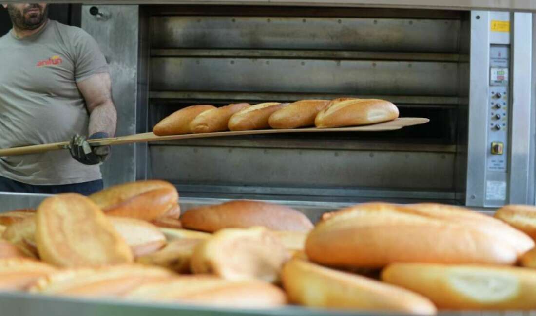Kestel Belediyesi ihtiyaç sahiplerinin yanında Kestel Belediye Başkanı Ferhat