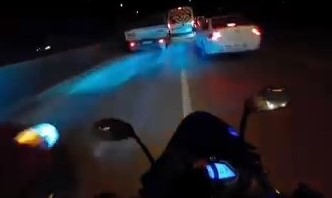 Bursa'da motosiklet sürücüsü, önündeki servis
