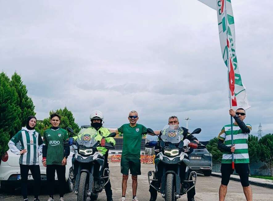 Bursaspor aşkıyla 10 kilometre koştular! Bursa’da 14 Şubat