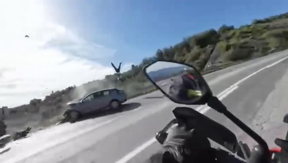 Bursa’da dehşet anı; Hatalı sollamanın sonucu… Sollama yapıp karşı