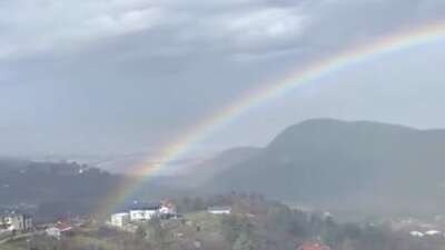 Saitabat vadisi üzerinde oluşan gökkuşağı,