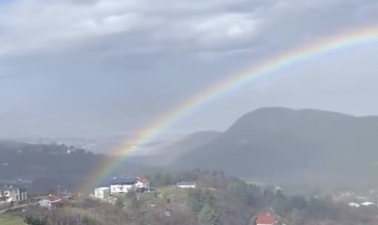 Bursa’da gökkuşağı görenleri hayran bıraktı! Saitabat vadisi üzerinde oluşan