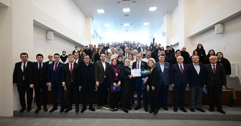 Burkay’dan gençlere; Hayalleriniz kadar varsınız Bursa Ticaret ve Sanayi