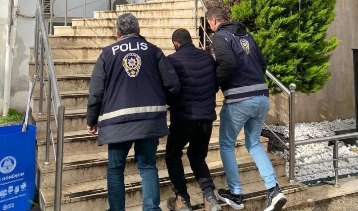 Bursa’da hırsızlık yapan o şüpheli yakalandı Bursa'nın Mudanya ilçesinde bir